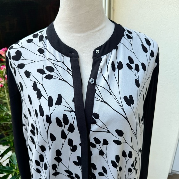 DKNY. Women’s Ivory & Black Sheer Shirt Dress. Long sleeves. Size M. But… - Picture 1 of 11